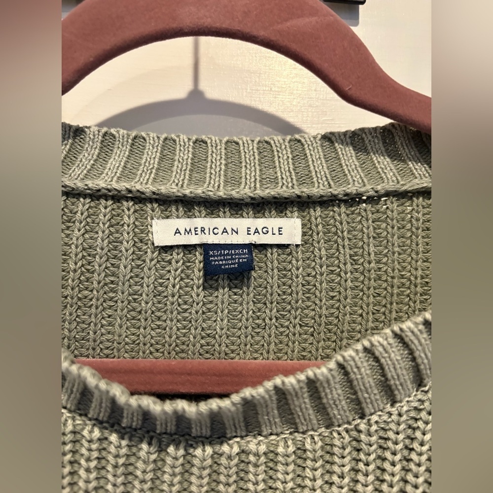 American Eagle Outfitters Green Crew Neck Sweater - Picture 3 of 3